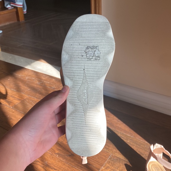 Pink Clanks Sandals with a little platform heel almost new. Hardly ever worn - Picture 5 of 5